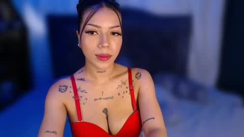 mariavelen69 online show from June 2, 2026, 7:05 pm
