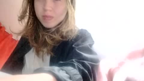 maribelydavid24 online show from July 16, 2026, 4:18 am