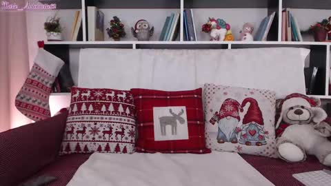 Snapshot of marie_antoinette62 chatting on December 14, 2024, 10:28 pm Maria online show from December 14, 2024, 10:28 pm