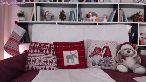 Snapshot of marie_antoinette62 chatting on January 2, 2025, 5:39 pm Maria online show from January 2, 2025, 5:39 pm