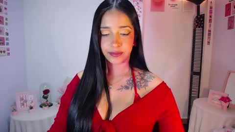 Nicolle online show from May 10, 2026, 2:39 am