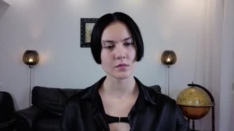 Snapshot of marie_fitch chatting on August 4, 2026, 3:43 am Marie Fitch online show from August 4, 2026, 3:43 am