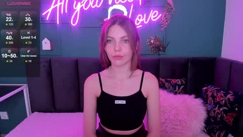 Mary 3 online show from December 27, 2024, 1:53 am