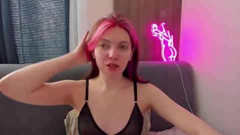 Snapshot of marie_reyess chatting on April 20, 2026, 6:38 am Marie 3 online show from April 20, 2026, 6:38 am
