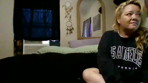 Marie online show from May 28, 2026, 7:55 pm