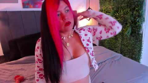 Marie online show from March 26, 2026, 2:39 am