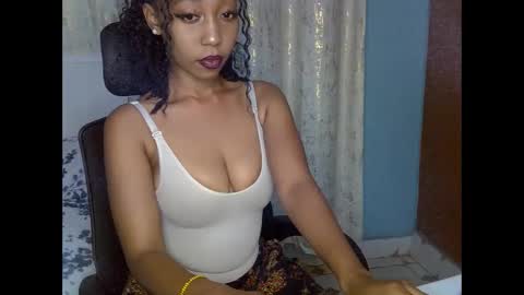 Snapshot of mariejuana_bliss chatting on September 17, 2025, 4:52 pm mariejuana online show from September 17, 2025, 4:52 pm