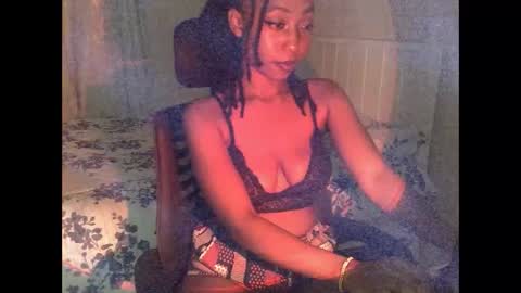 mariejuana online show from October 4, 2025, 11:03 pm