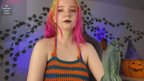 Snapshot of mariel_a_gold chatting on October 30, 2025, 5:31 am Mariel Gold online show from October 30, 2025, 5:31 am