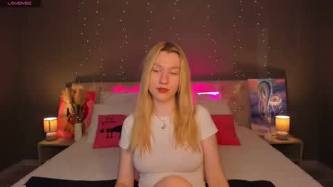 mariel_brown online show from October 23, 2025, 8:57 am