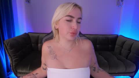 Snapshot of mariellavv chatting on September 18, 2025, 12:40 pm Mariella online show from September 18, 2025, 12:40 pm