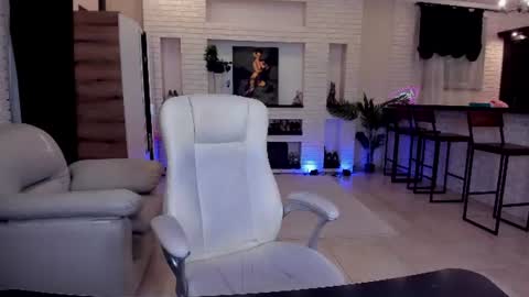 Snapshot of mariemlui chatting on June 25, 2026, 2:32 pm mariemlui online show from June 25, 2026, 2:32 pm
