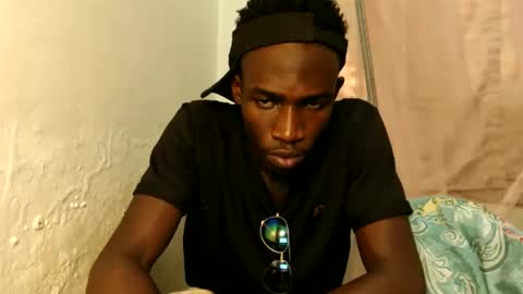 Snapshot of marietabro chatting on April 4, 2026, 12:57 pm marietabro online show from April 4, 2026, 12:57 pm