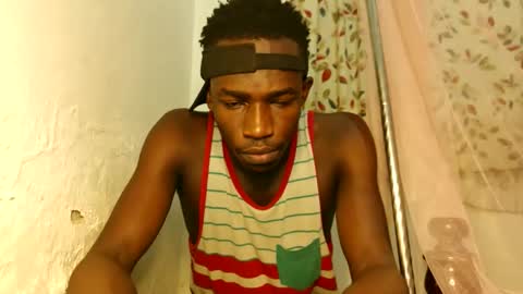 Snapshot of marietabro chatting on April 7, 2026, 7:14 pm marietabro online show from April 7, 2026, 7:14 pm