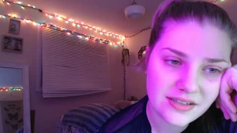 Snapshot of marigoldrue chatting on January 20, 2025, 3:59 am marigoldrue online show from January 20, 2025, 3:59 am