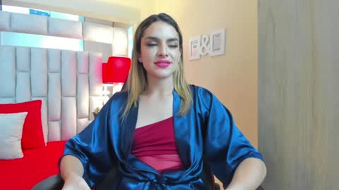 Snapshot of mariiahneedles chatting on January 7, 2025, 9:35 pm mariiahneedles online show from January 7, 2025, 9:35 pm