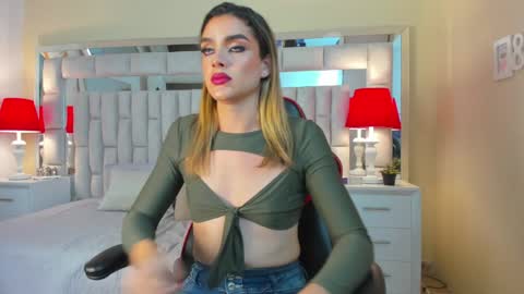 Snapshot of mariiahneedles chatting on January 9, 2025, 2:33 am mariiahneedles online show from January 9, 2025, 2:33 am
