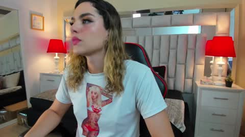 Snapshot of mariiahneedles chatting on January 10, 2025, 8:15 pm mariiahneedles online show from January 10, 2025, 8:15 pm