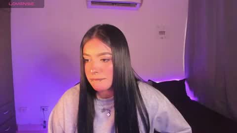 Mariana Hasper online show from June 25, 2026, 7:18 pm