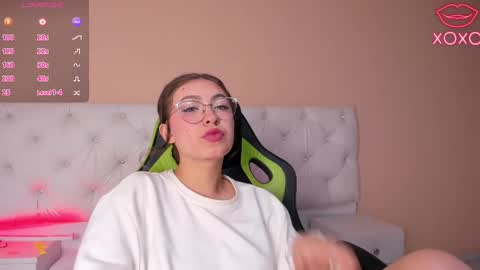Snapshot of mariie_tayy chatting on February 11, 2025, 8:42 pm mariie_tayy online show from February 11, 2025, 8:42 pm