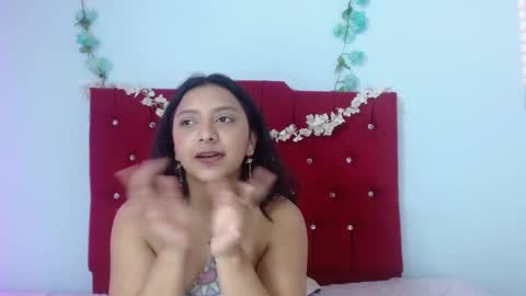 Snapshot of mariilulp303av chatting on December 19, 2024, 10:02 am Marilu online show from December 19, 2024, 10:02 am