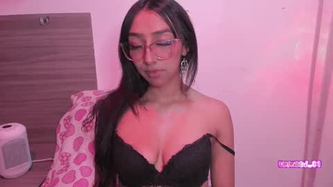 Luna Dulk online show from February 25, 2025, 6:36 am