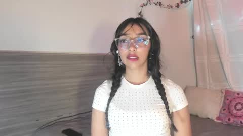 Luna Dulk online show from September 14, 2025, 12:04 pm