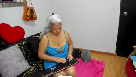 marilyn70 online show from October 3, 2025, 10:07 pm