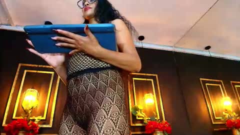 MARIYLN BLAKE  online show from January 5, 2026, 5:27 pm