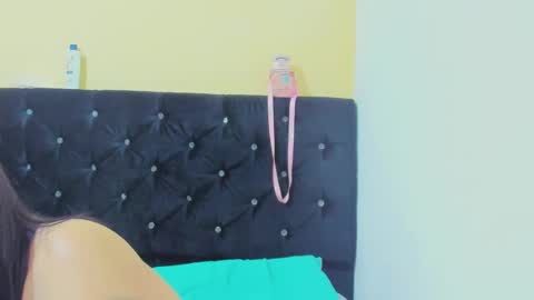 Snapshot of marilyn_garcia chatting on December 14, 2024, 3:36 pm MARILYN SEXY online show from December 14, 2024, 3:36 pm