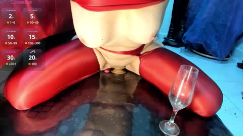 marilyn_jon3s online show from October 17, 2025, 3:14 pm