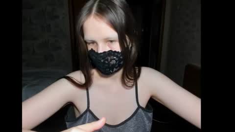 Dita online show from October 2, 2025, 7:43 pm