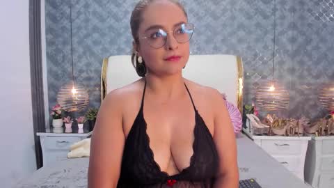 Marilyn Vega online show from January 16, 2026, 8:57 pm