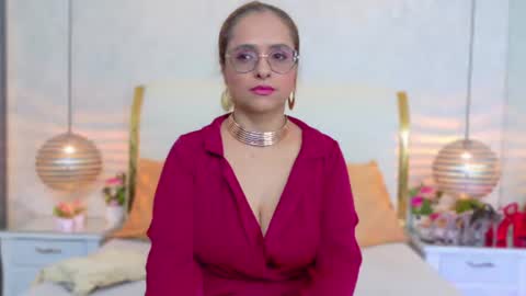 Marilyn Vega online show from June 22, 2026, 9:01 pm
