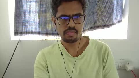 The SHY UncutBoy online show from December 21, 2025, 5:14 am