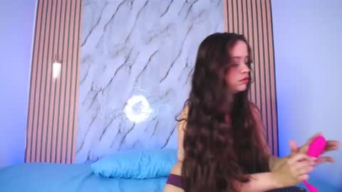 Marinella16 online show from October 13, 2025, 1:55 pm