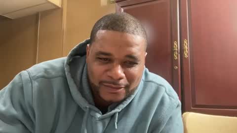 MARIOLUIGIHOT online show from February 23, 2025, 2:40 am