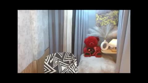Snapshot of mariposa_911 chatting on April 19, 2026, 6:10 pm LEAH online show from April 19, 2026, 6:10 pm