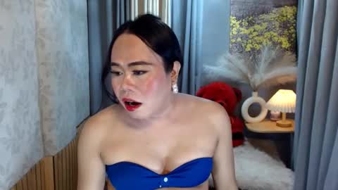 Snapshot of mariposa_911 chatting on April 27, 2026, 5:22 pm LEAH online show from April 27, 2026, 5:22 pm
