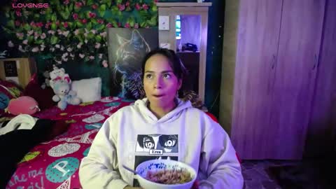 Maritza Ferrer -Samara Beltran online show from February 17, 2025, 2:09 am