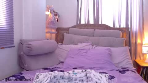    online show from September 30, 2025, 7:52 pm