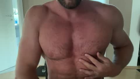 mark9222222 online show from September 9, 2025, 5:01 pm