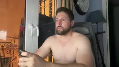 mark_899832461 online show from May 3, 2026, 9:32 pm