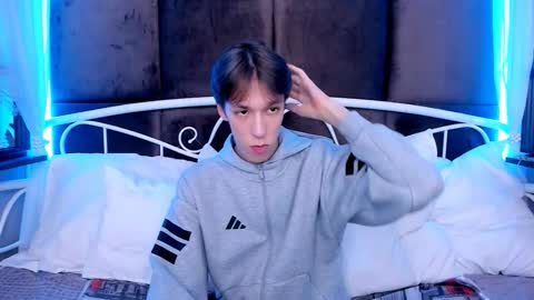 Snapshot of mark_branston chatting on October 4, 2025, 4:05 pm Mark online show from October 4, 2025, 4:05 pm