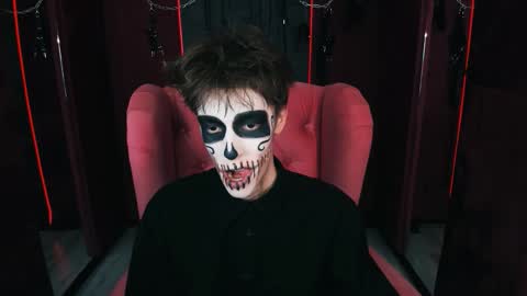 Snapshot of mark_branston chatting on October 31, 2025, 3:57 pm Mark online show from October 31, 2025, 3:57 pm