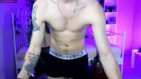 mark_caron online show from November 6, 2025, 8:54 pm