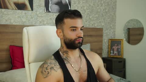 Mark online show from January 5, 2025, 11:33 pm