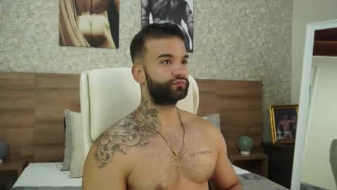 Mark online show from February 10, 2025, 9:15 pm