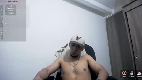 MODEL Mark Rut online show from February 12, 2025, 1:52 am