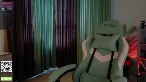 Snapshot of mark_safr chatting on October 14, 2025, 3:51 am Mark online show from October 14, 2025, 3:51 am